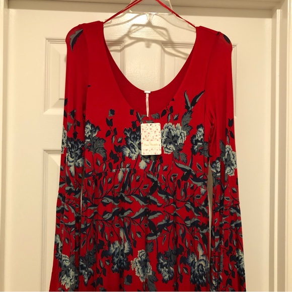 NWT Free People HOLIDAY Maxi Midnight Garden Red Floral Dress Size Small - Picture 4 of 8